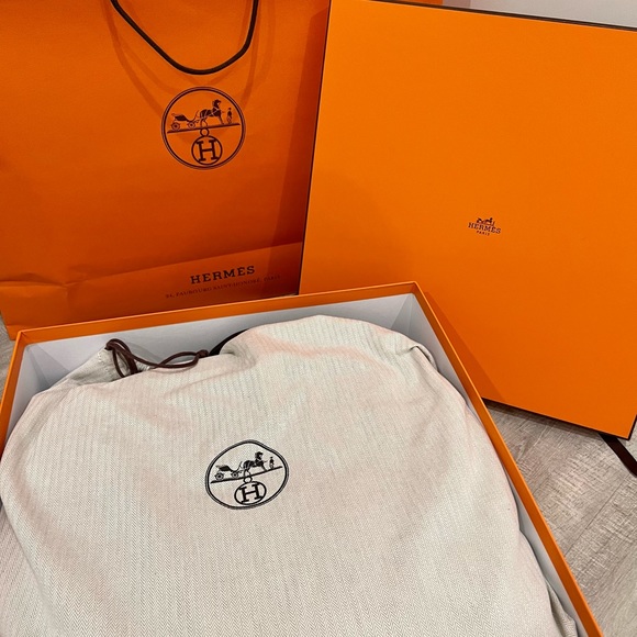 Hermès Beach Travel Grooming Bag. Authentic. Comes with everything! BNIB. - Picture 7 of 14